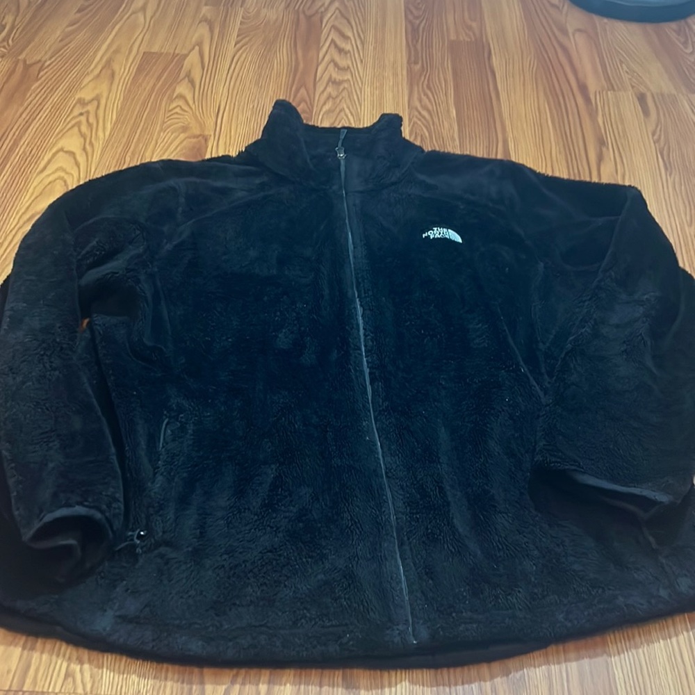 Women’s NORTH FACE. Fleece zip up
